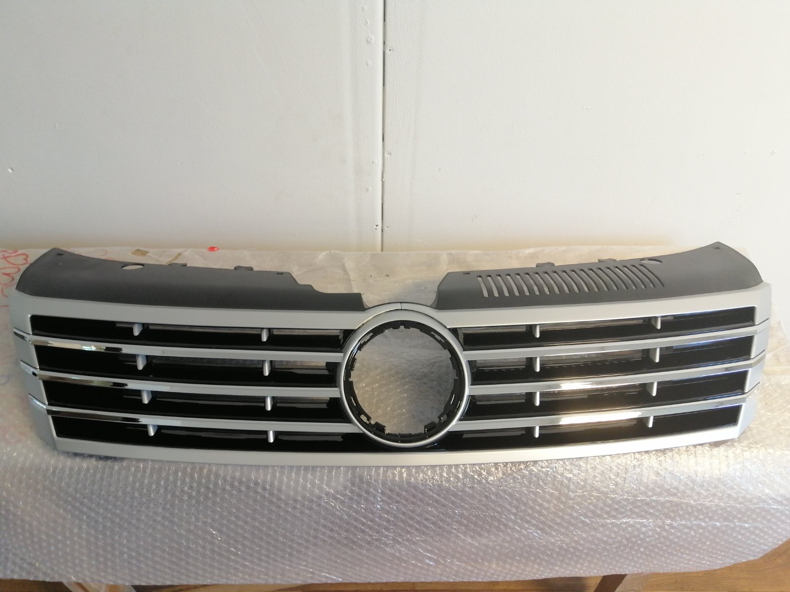 Решітка радіатора Volkswagen Passat CC 2013-2018 (3C8853651AARYP), аналог