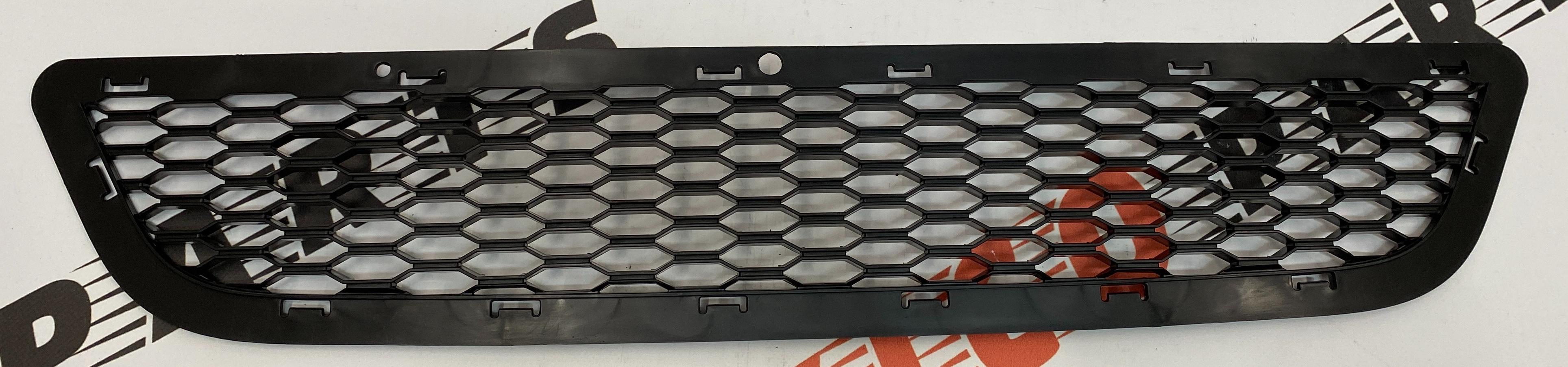 Решітка переднього бампера SXT  Dodge Journey 2015-2018 (55000808AC), аналог