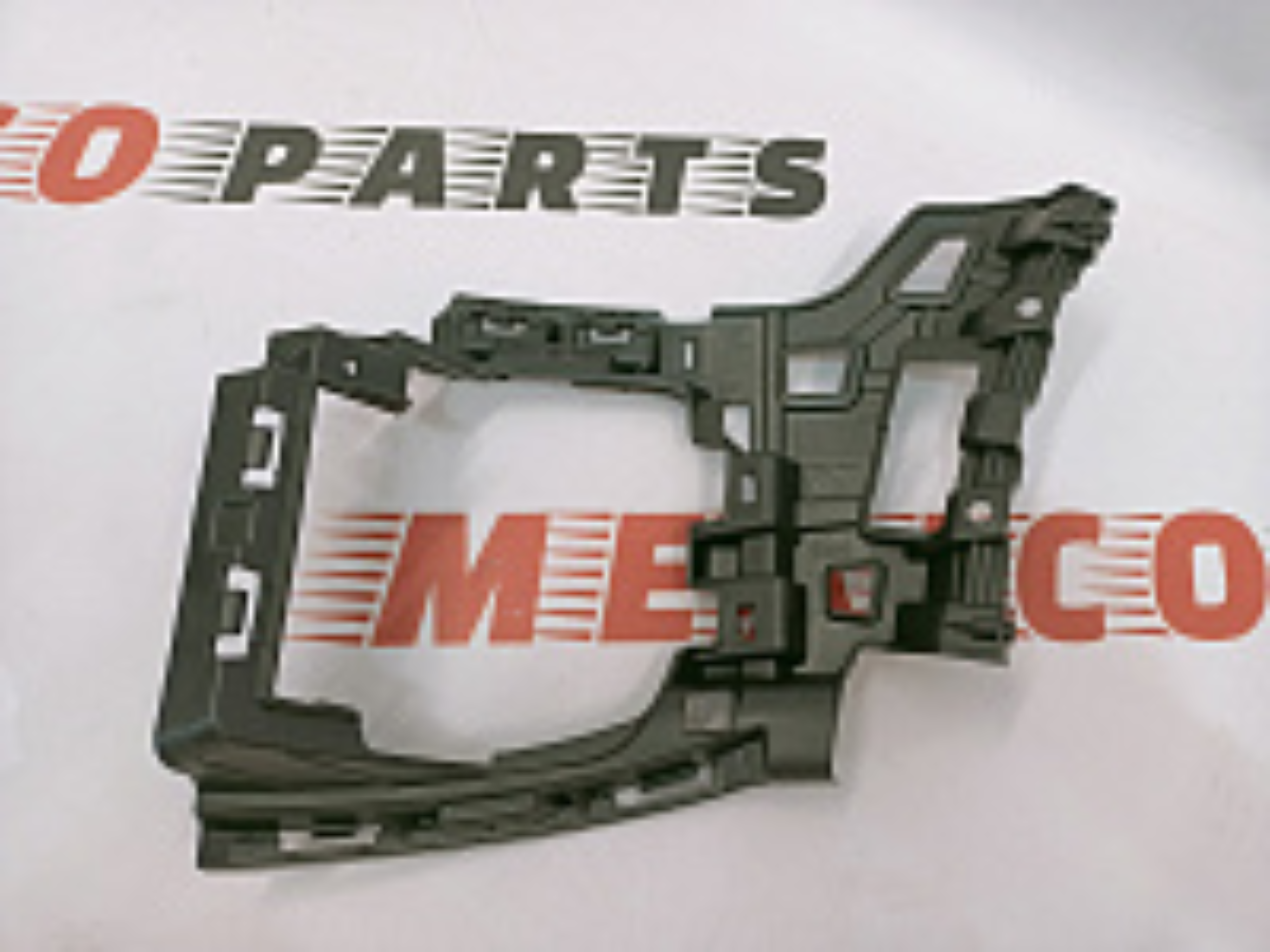 Кріплення протитуманної фари праве Volkswagen Tiguan 2013-2016 (5ND 807 262), аналог