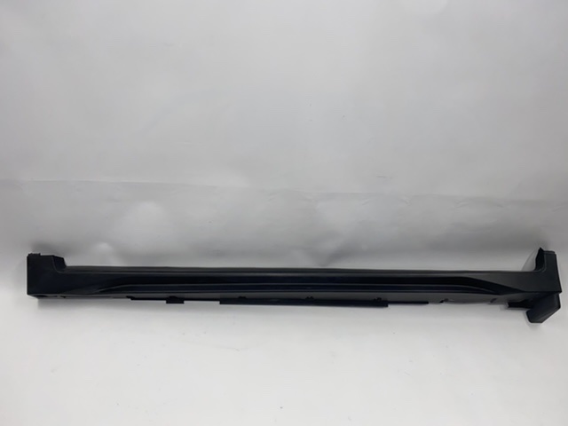 Накладка на поріг ліва оригінал б/в Nissan X-Trail (Rogue) 2017-2020 (76851-6FL0A)