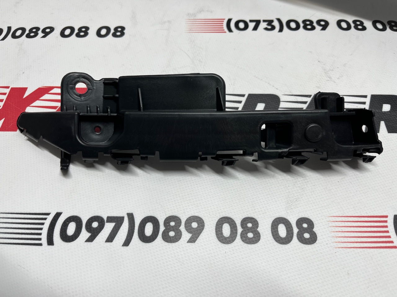 Крепление переднего бампера левое Chevrolet  Cruze  2009-2015 (94826580), аналог