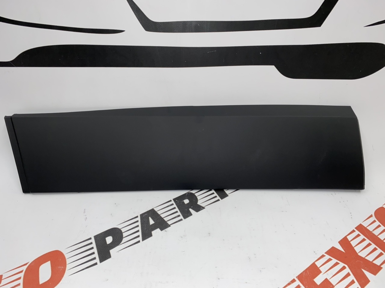 Накладка двери нижняя задняя правая Jeep Cherokee KL 2014-2018 (6VX68RXFAB), аналог