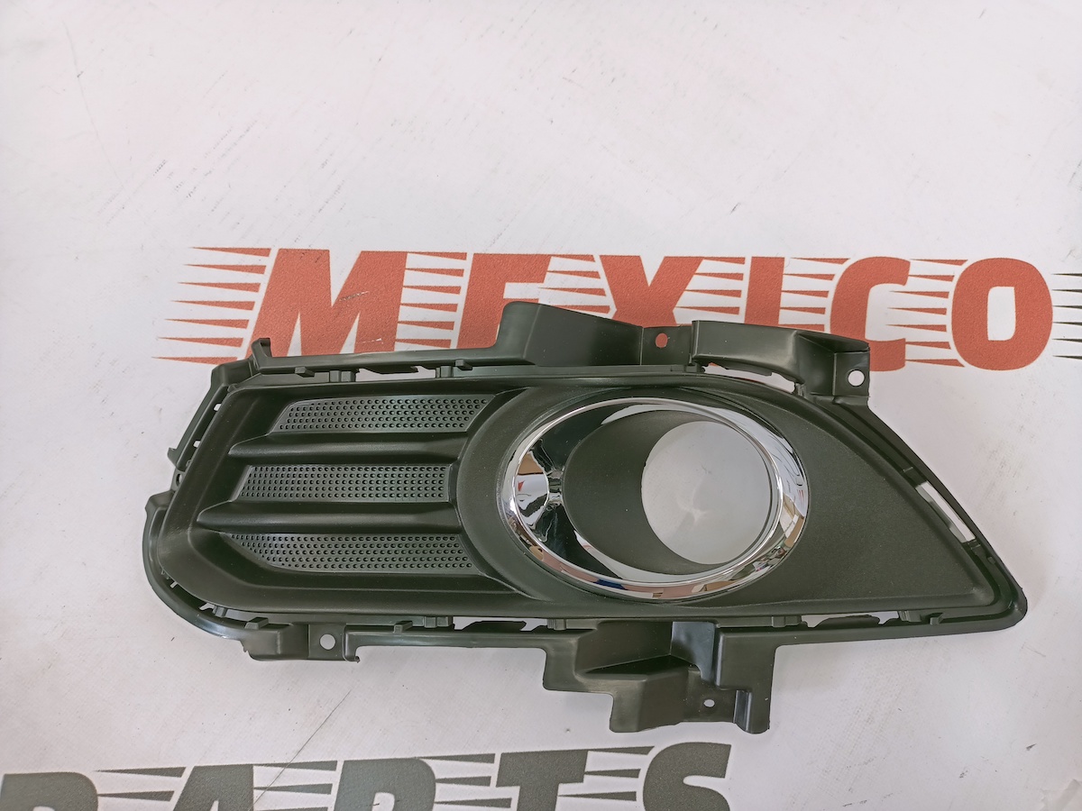 Рамка протитуманної фари ліва матова Ford Fusion 2013-2016 (DS7Z-17B814-BA), аналог