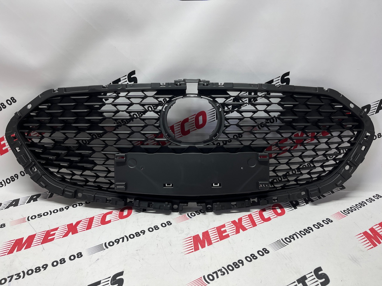 Решётка радиатора матовая Mazda 3 2019-2021 (BCKB50711), аналог