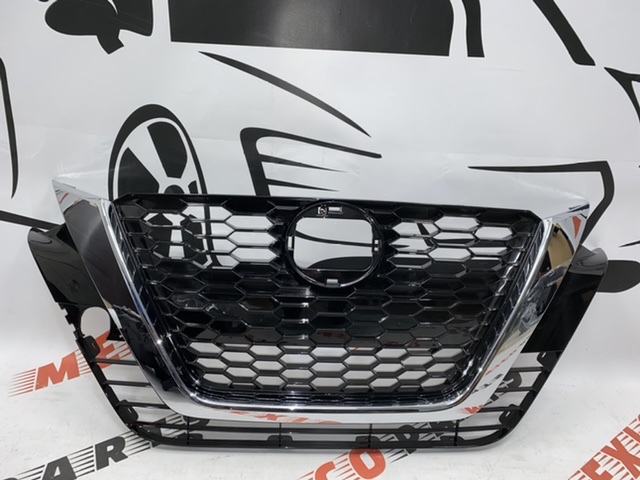 Решітка радіатора USA Nissan Altima 2019-2021 (62310-6CA1A), аналог