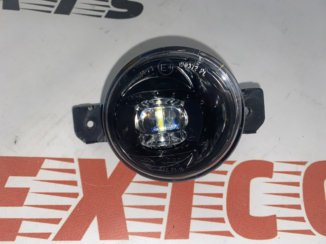 Протитуманна фара права LED Nissan Murano 2015-2018 (26150-6CA0A), аналог