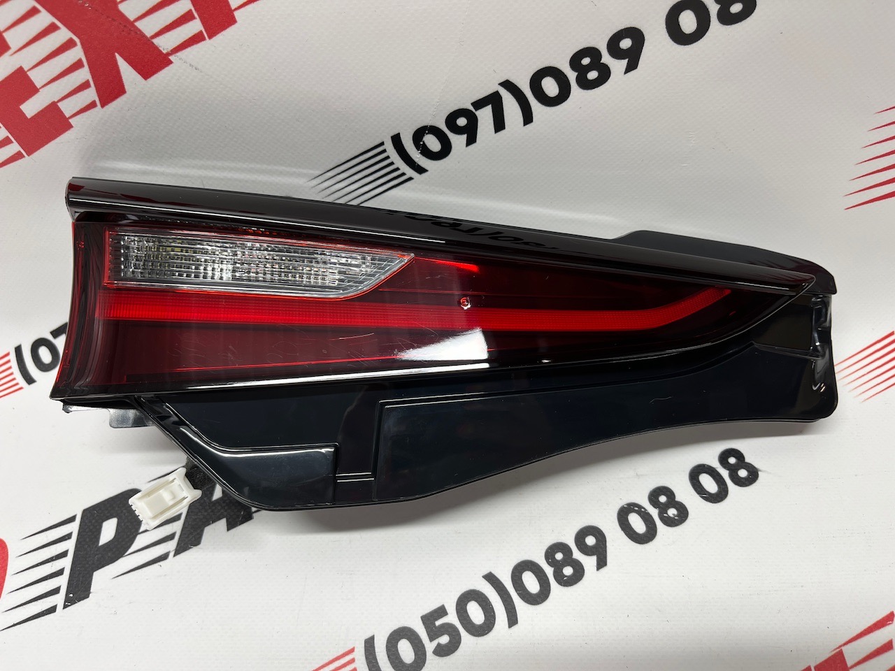Фонарь в крышку багажника левый 2 Mazda CX 30 2019+, аналог