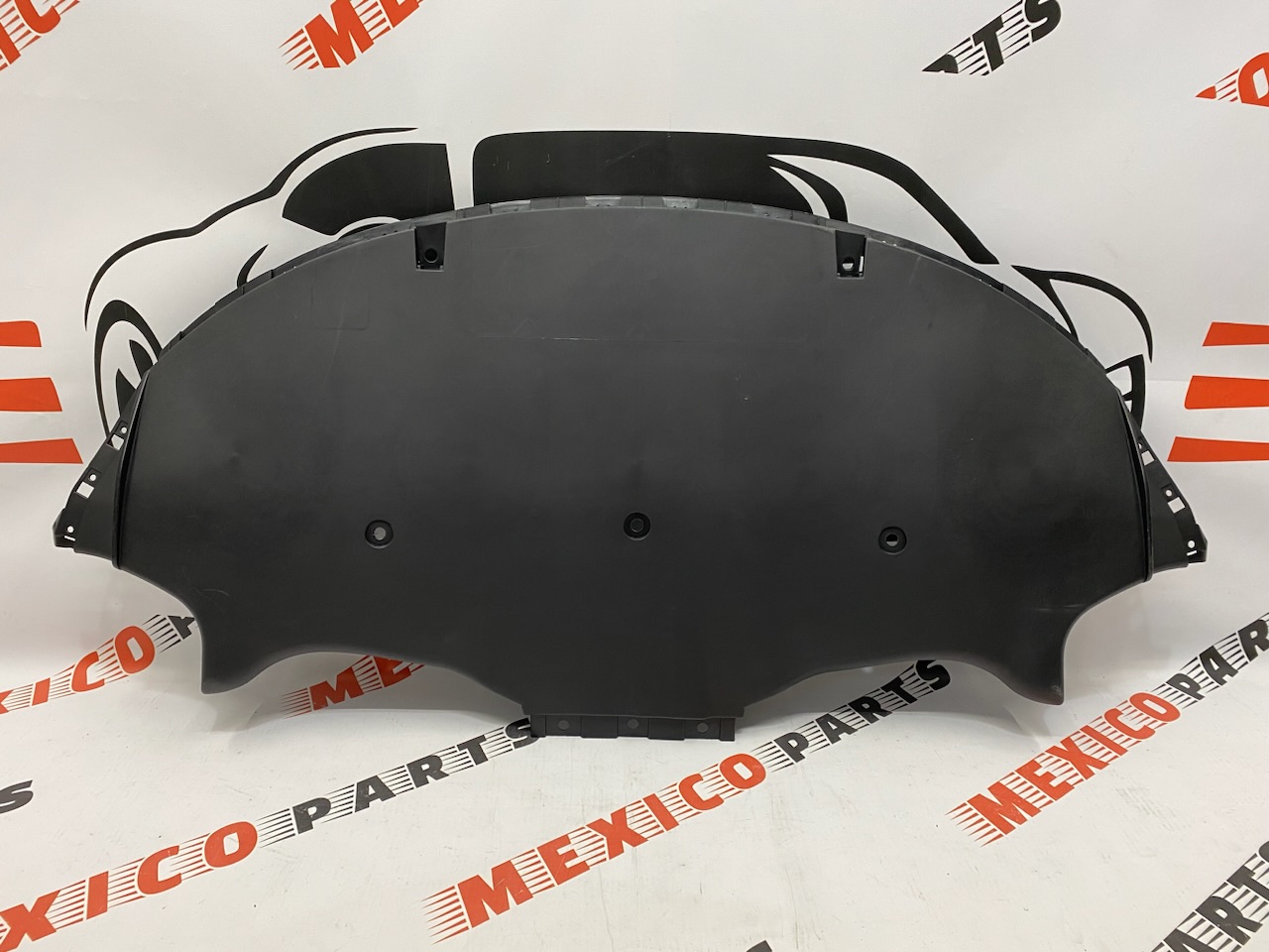 Защита заднего бампера (пластик) Tesla Model 3 2017-2023 (1135410-00-A), аналог