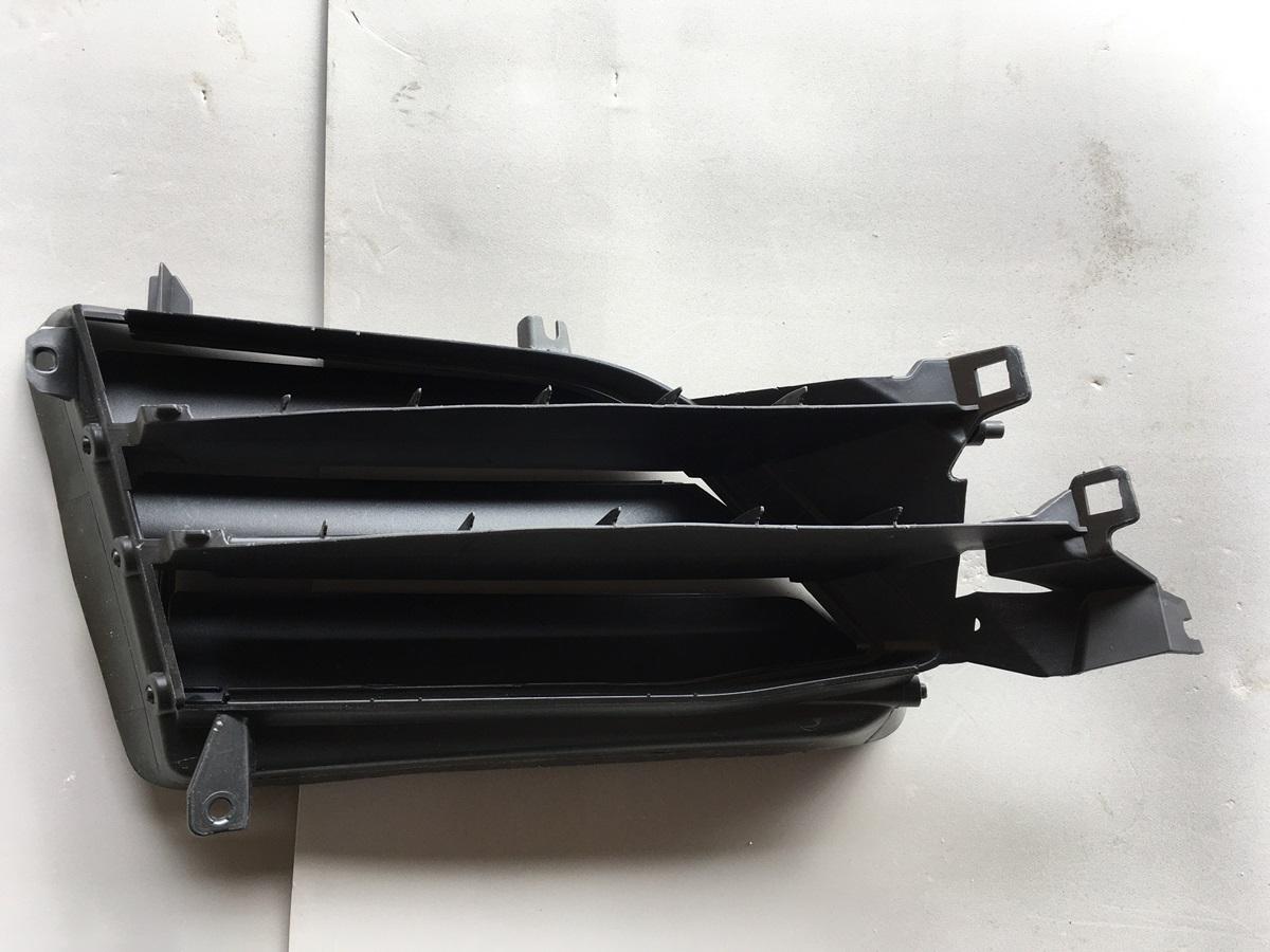 Жалюзи правая Tesla Model S 2016-2020 (105785100j), аналог