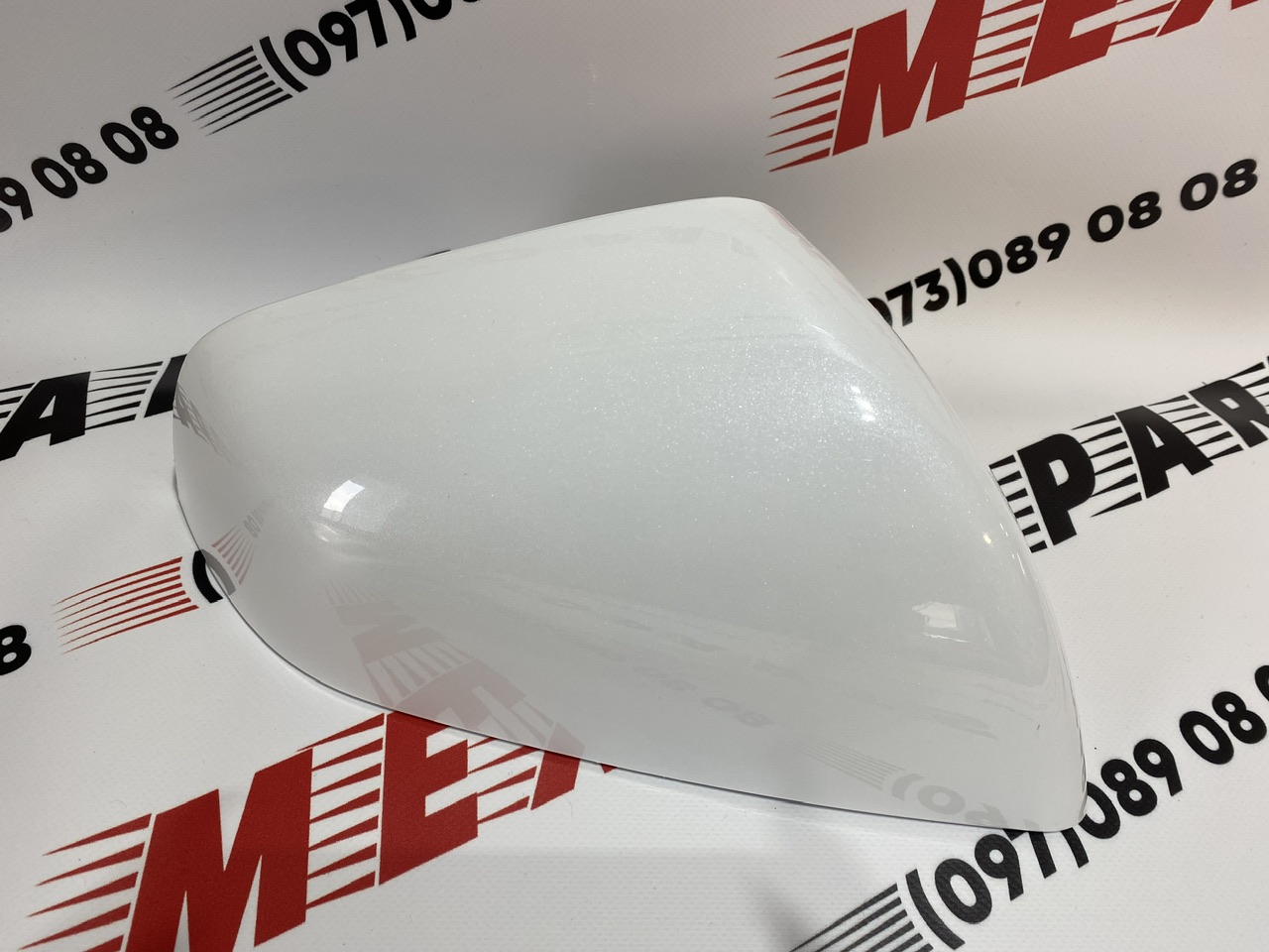 Накладка зеркала наружная правая Tesla Model X 2015-2020 (105443000d), аналог 