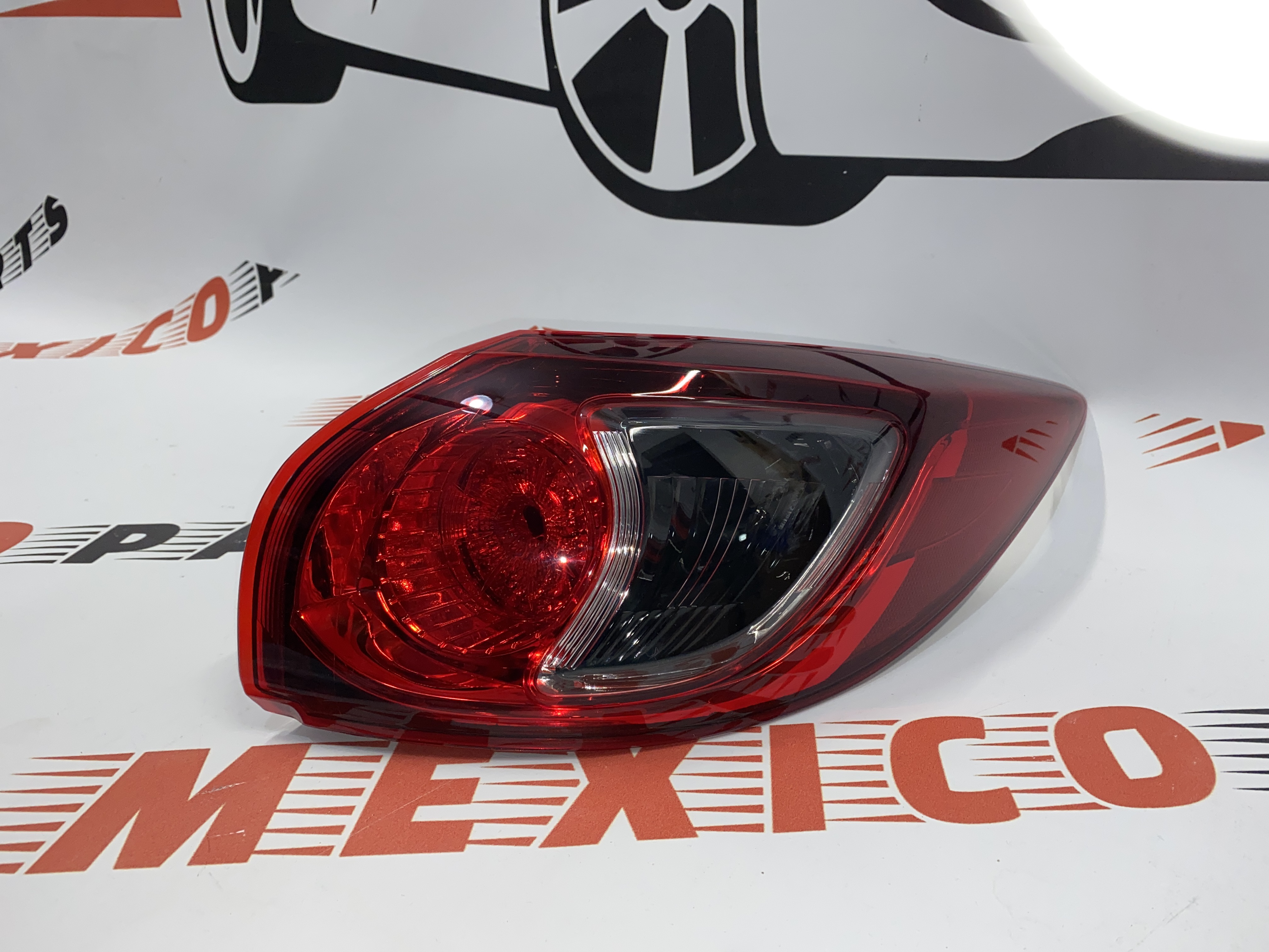 Фонарь в крыло правый Mazda CX5 2014-2017 (KD3351150D), аналог