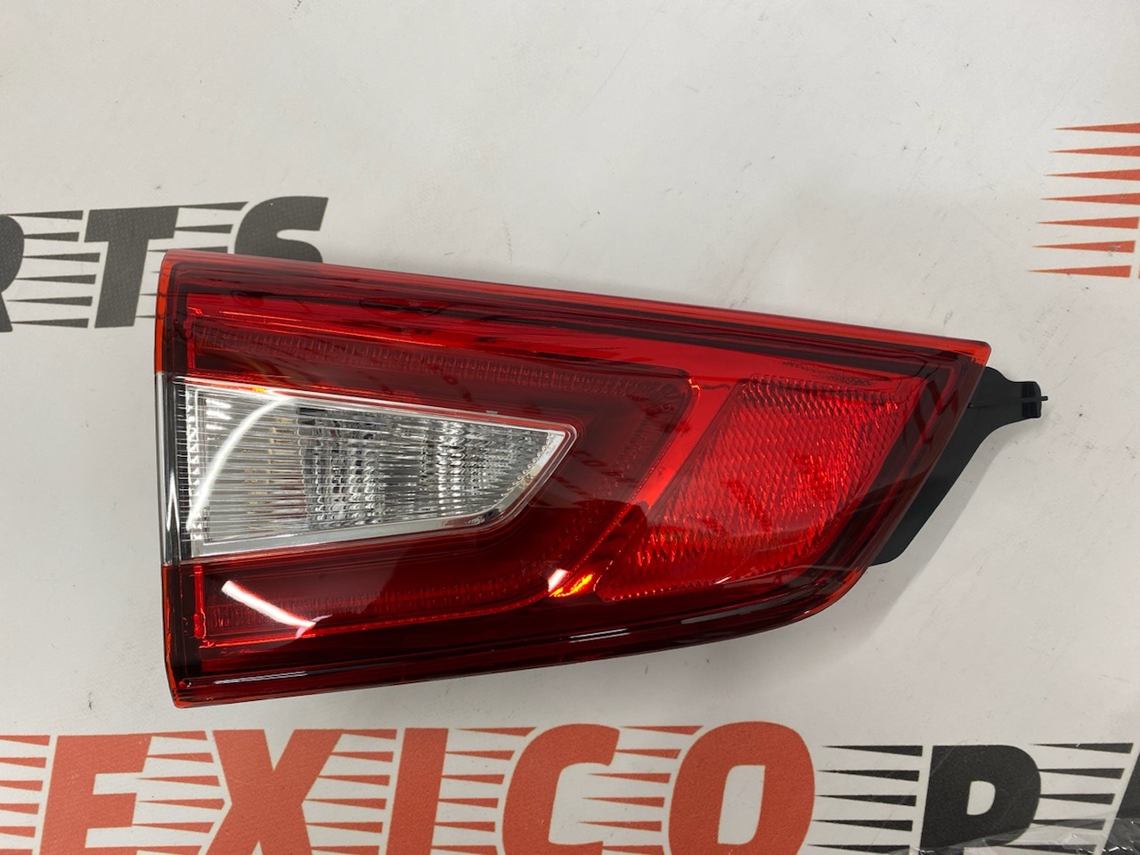 Фонарь задний внутренний левый Nissan Qashqai 2014-2017 (265554EA5E), аналог