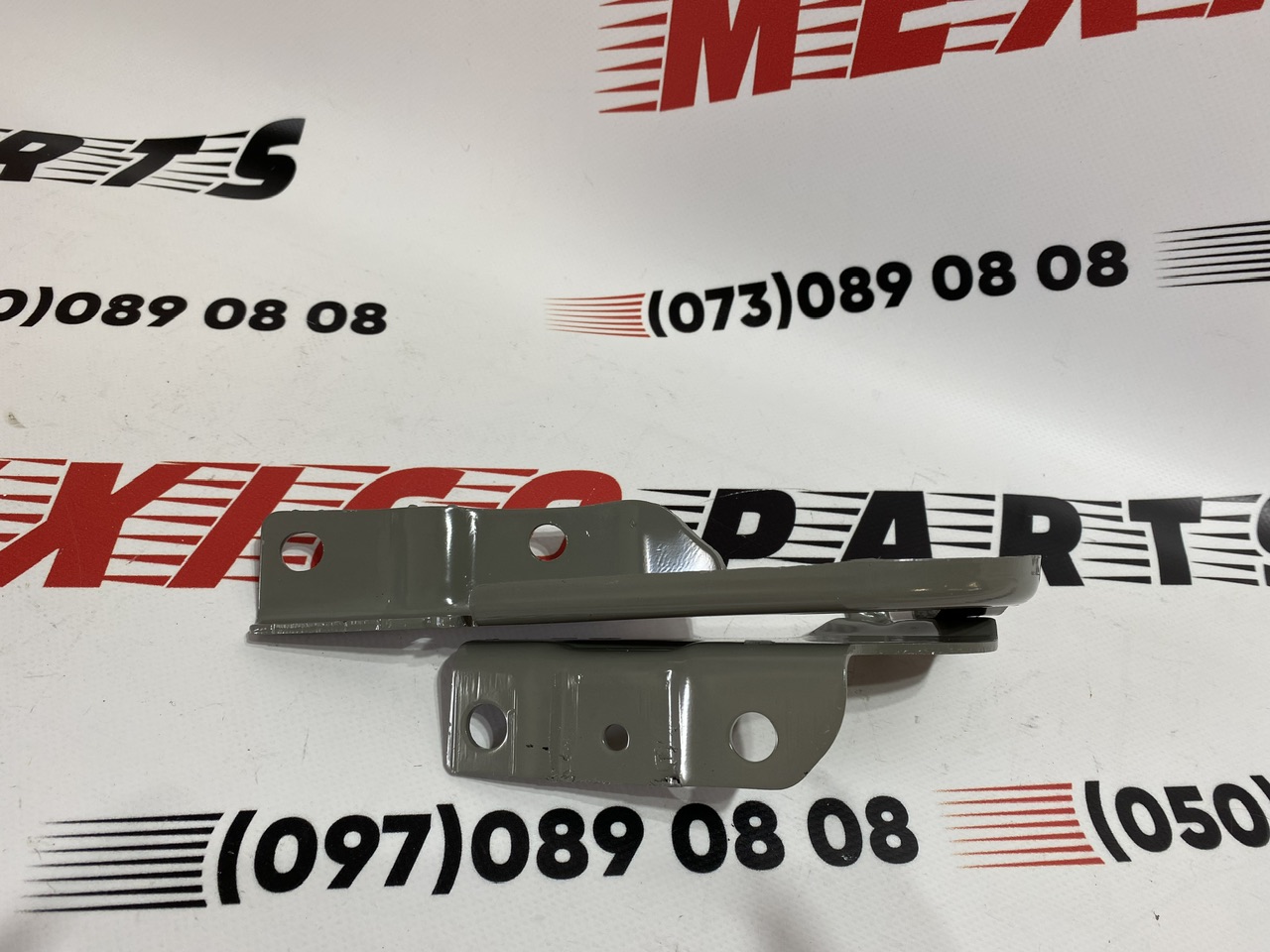 Петля капота правая Mitsubishi Outlander 2016-2021 (MN175242), аналог