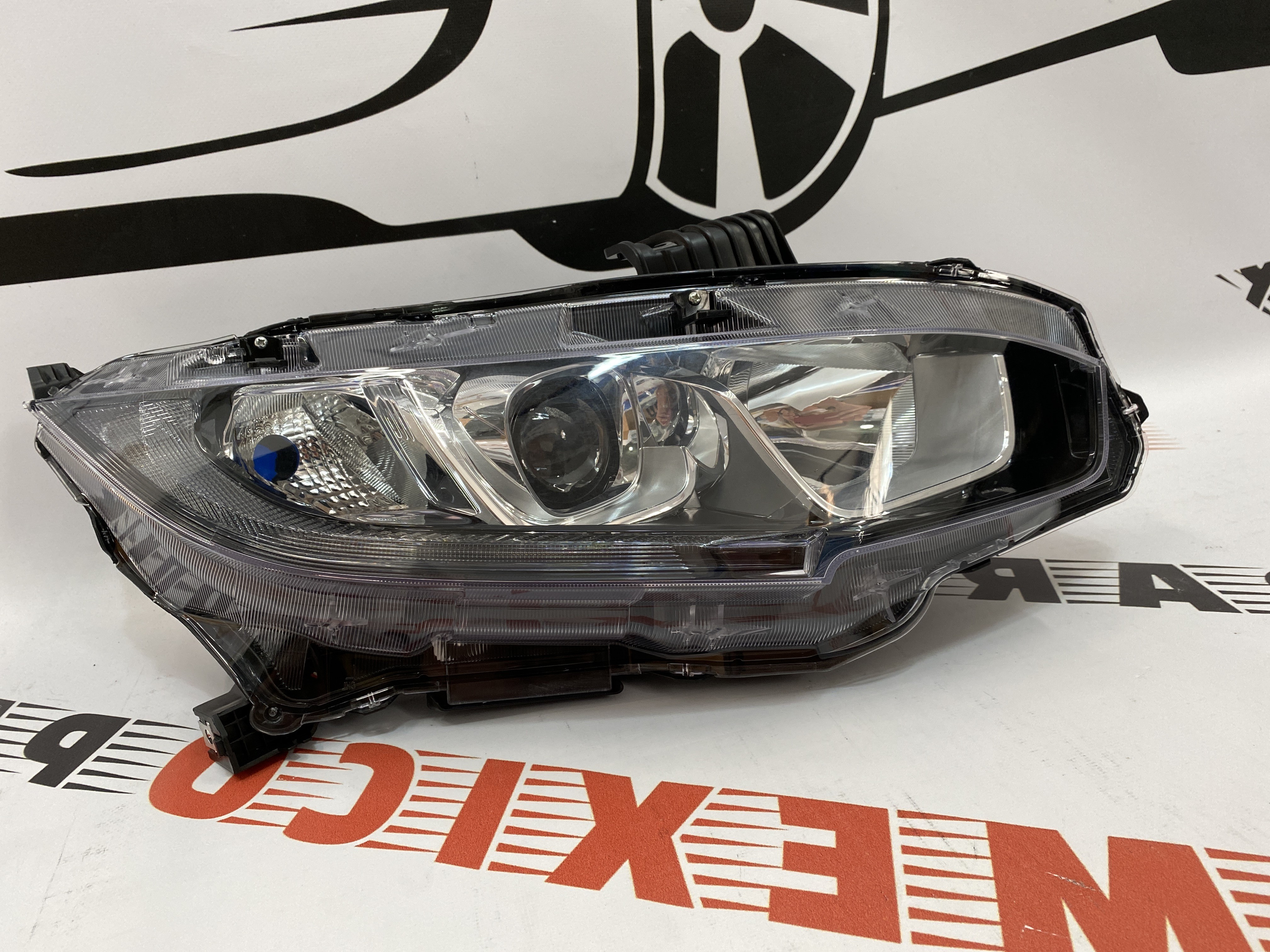 Фара права галоген Honda Civic 2016-2020 (33100-TBA-A01), аналог