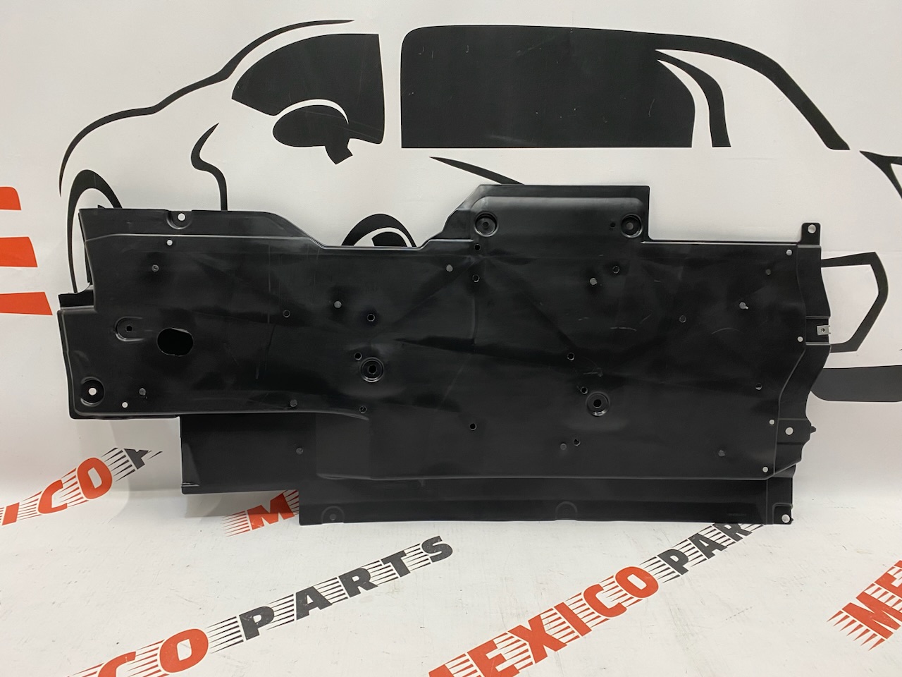 Защита днища передняя  правая   Mazda 6 2013-2018 (gmn8563h0 ), аналог