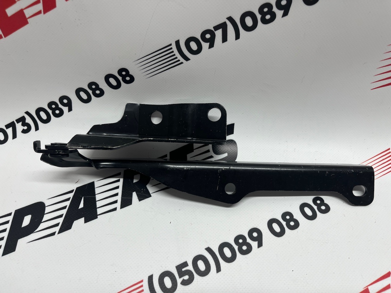 Петля капота левая Mazda 3 2019-2021 (BCJH52420), аналог