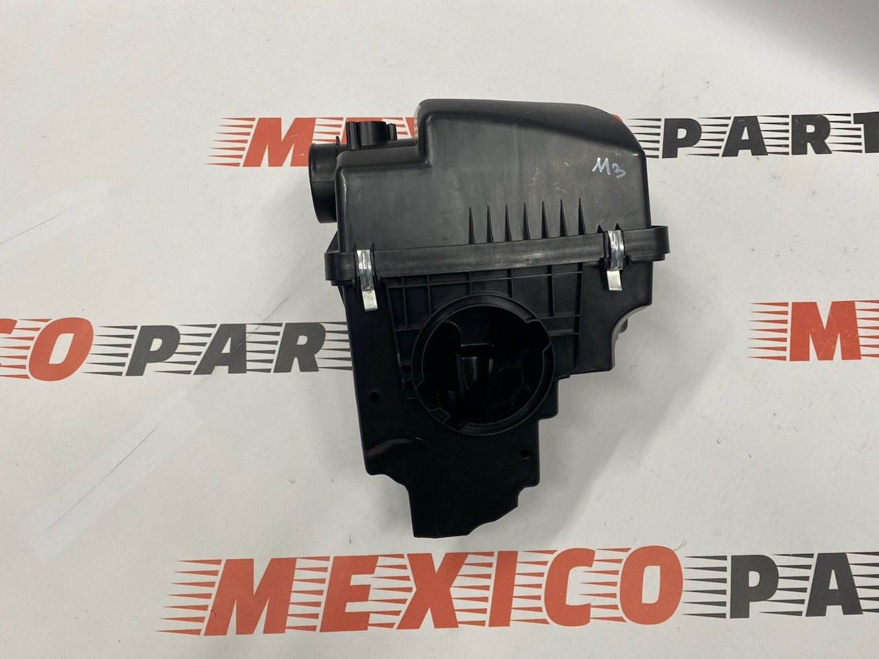 Корпус воздушного фильтра 2.0 в сборе Mazda 3 2013-2018 (PE01133AX), аналог