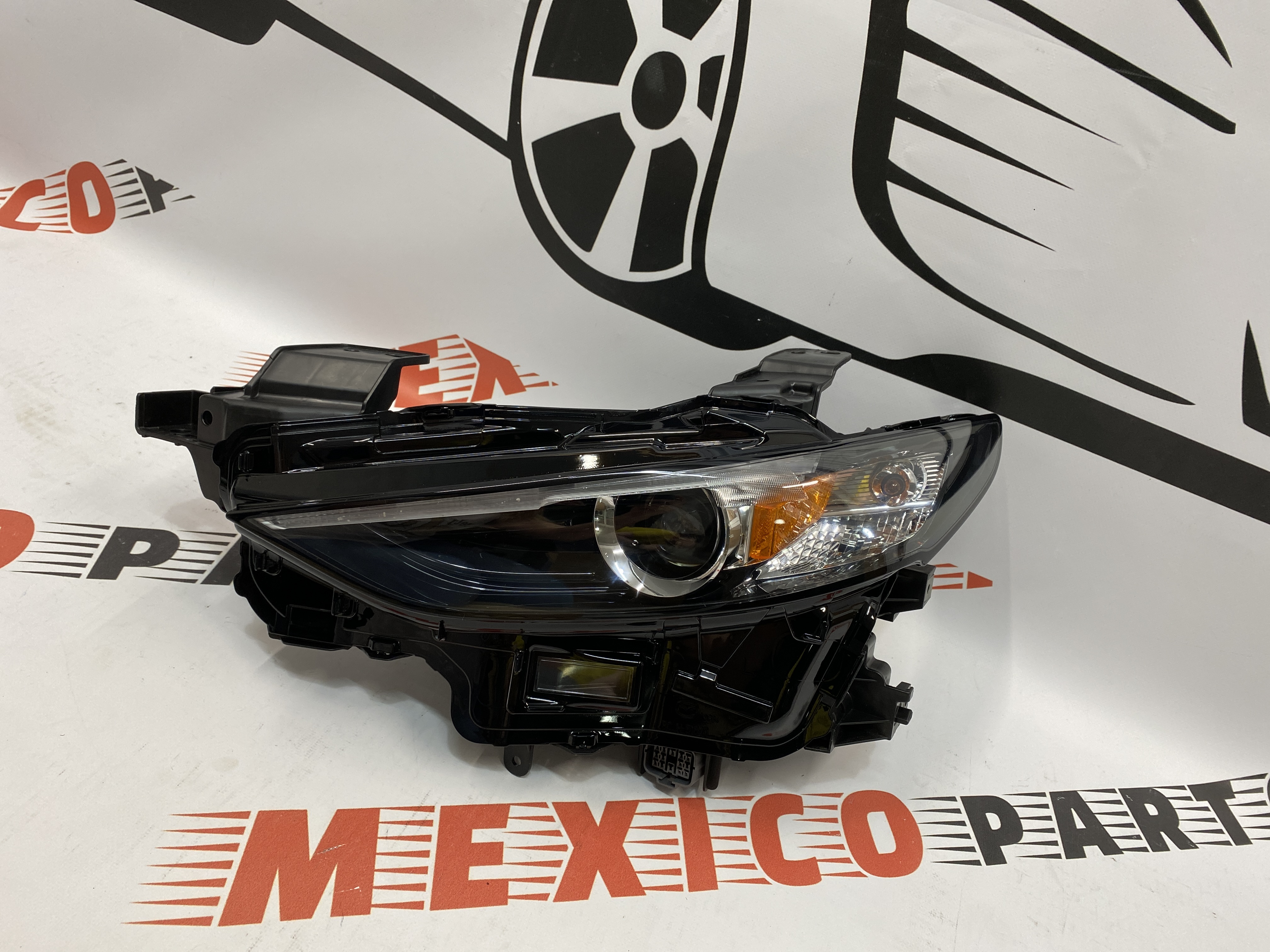Фара левая USA Mazda 3 2019-2021 (BCJH-51-030L), аналог