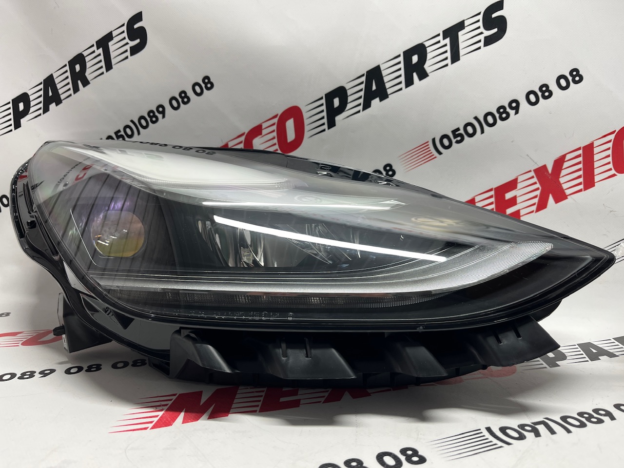 Фара права Tesla Model Y 2020-2024 (1514953-00-D), оригінал
