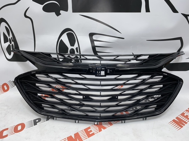 Решетка в сборе черный глянец Chevrolet Malibu 2019-(84565840black ), аналог