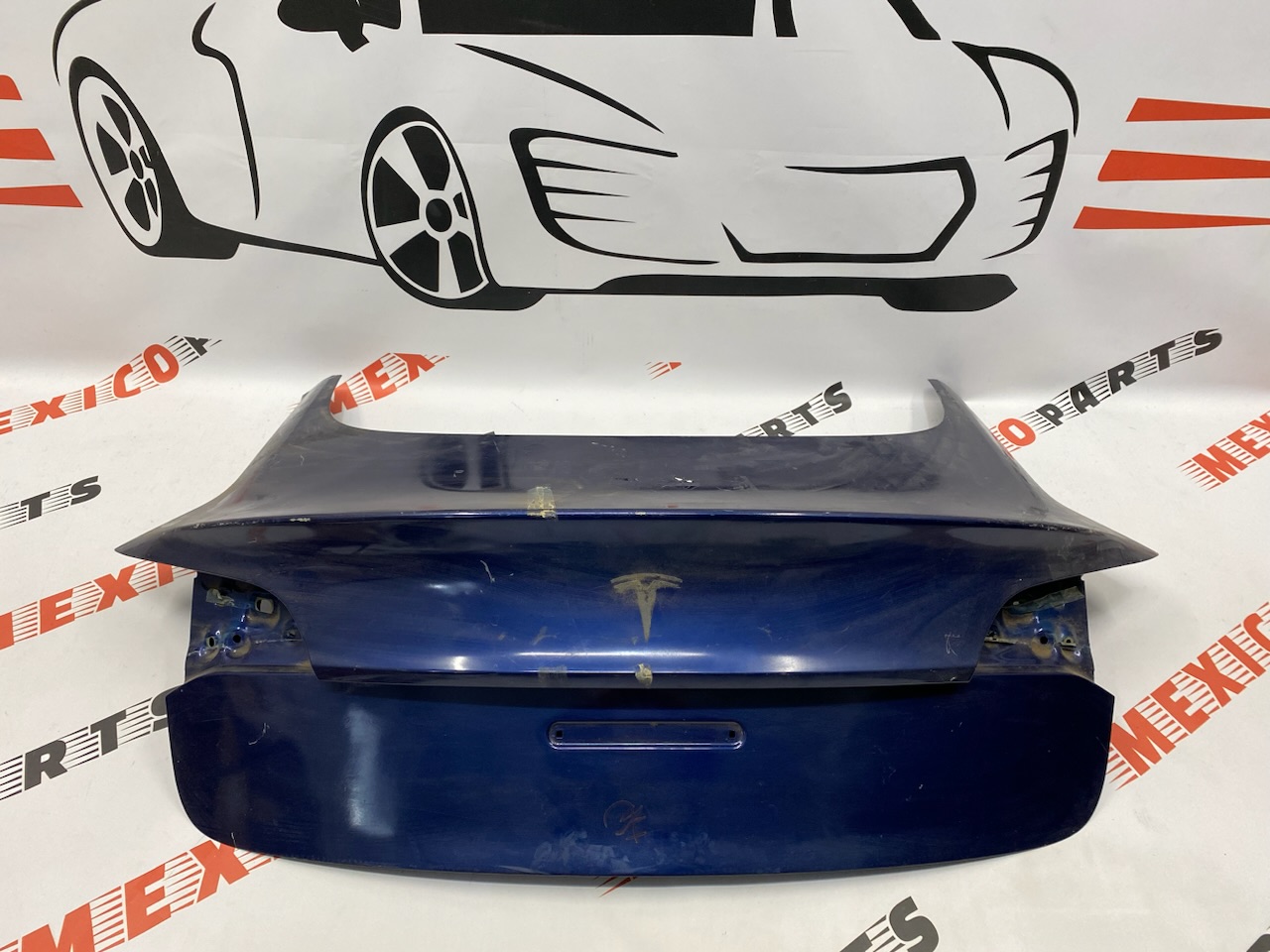 Крышка багажника оригинал Б/У Tesla Model 3 2017-2020 (1081460-EO-D)