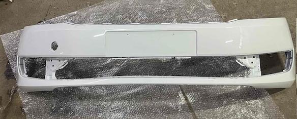 Бампер передний крашеный белый Volkswagen Passat B7 2012-2015 (561807217BGRU), аналог