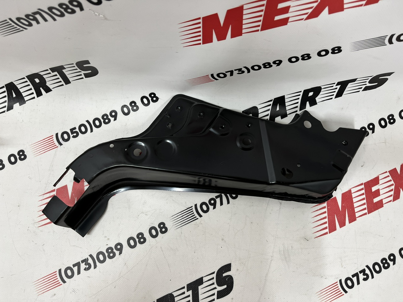 Окуляр фари правий Nissan NV 200 2012-2018 (62520-3LS0A), аналог 