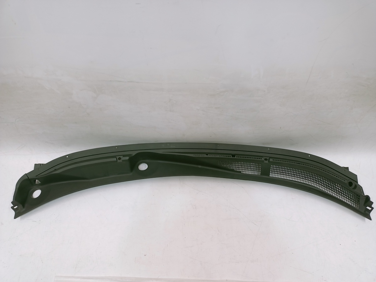 Накладка під двірники (жабо) Nissan X-Trail(Rogue) 2014-2020 (66862-4BA0A), аналог