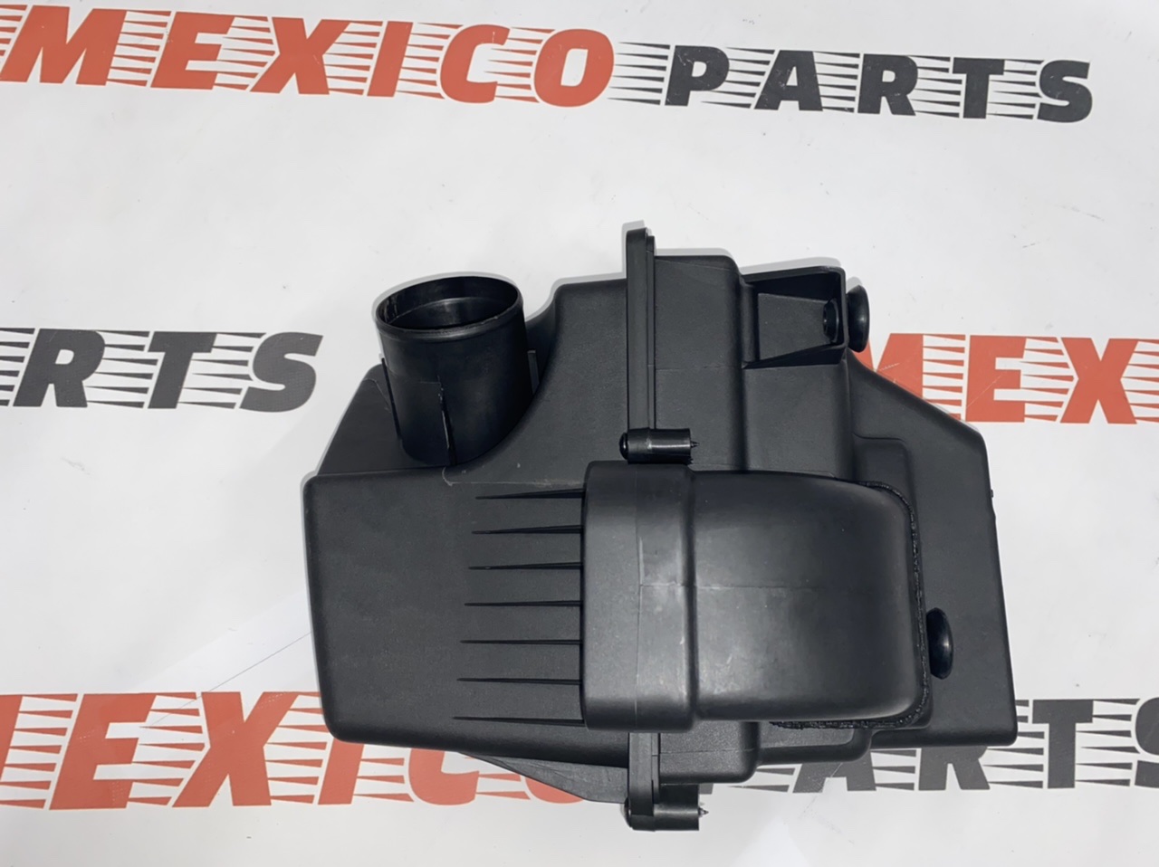 Корпус воздушного фильтра 2.4 L Jeep Cherokee 2014-2018 (68146719AD), аналог