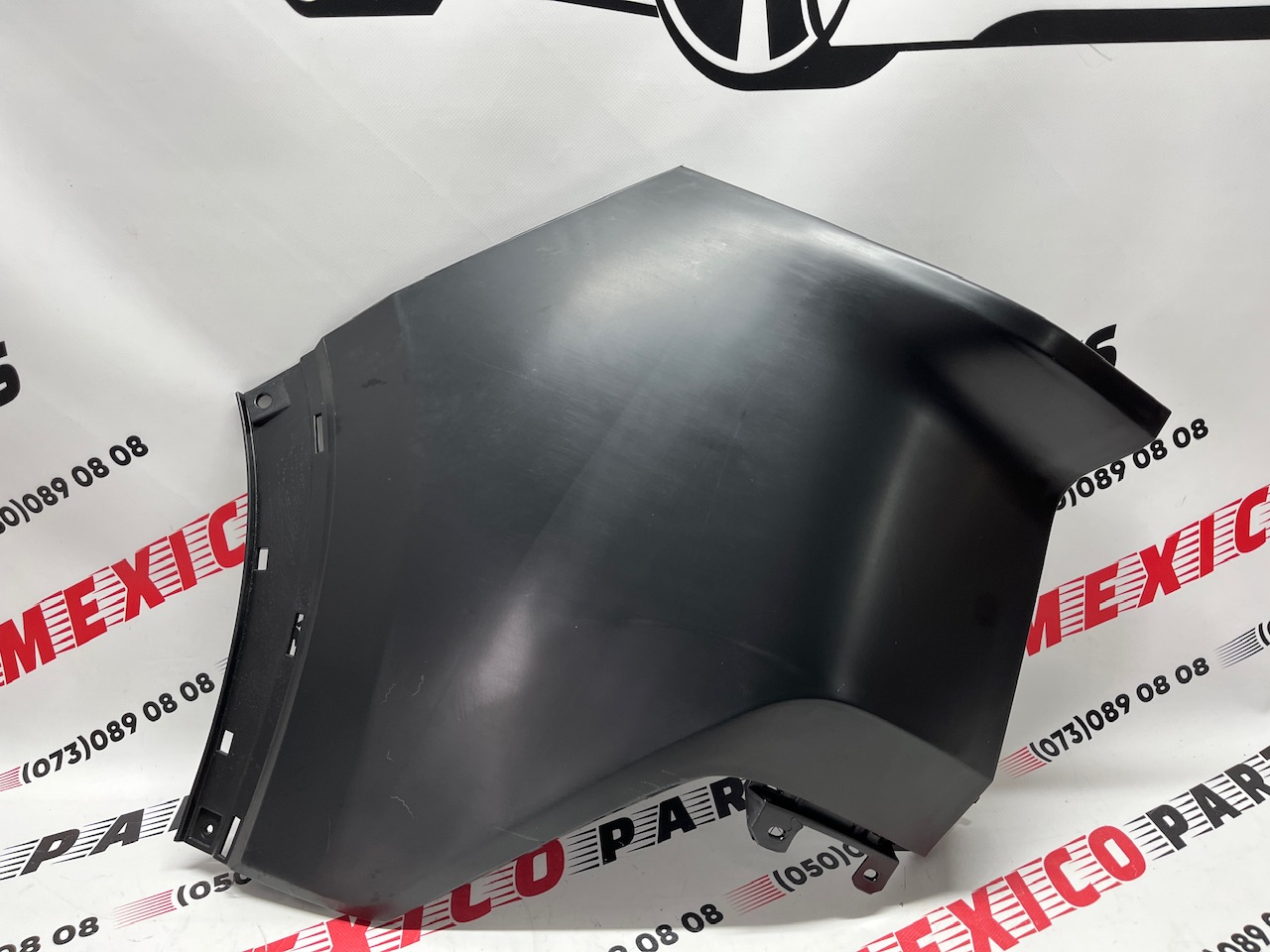 Клик заднього бампера лівий Nissan X-Trail(Rogue) 2021-2023 (850176RR0H), аналог