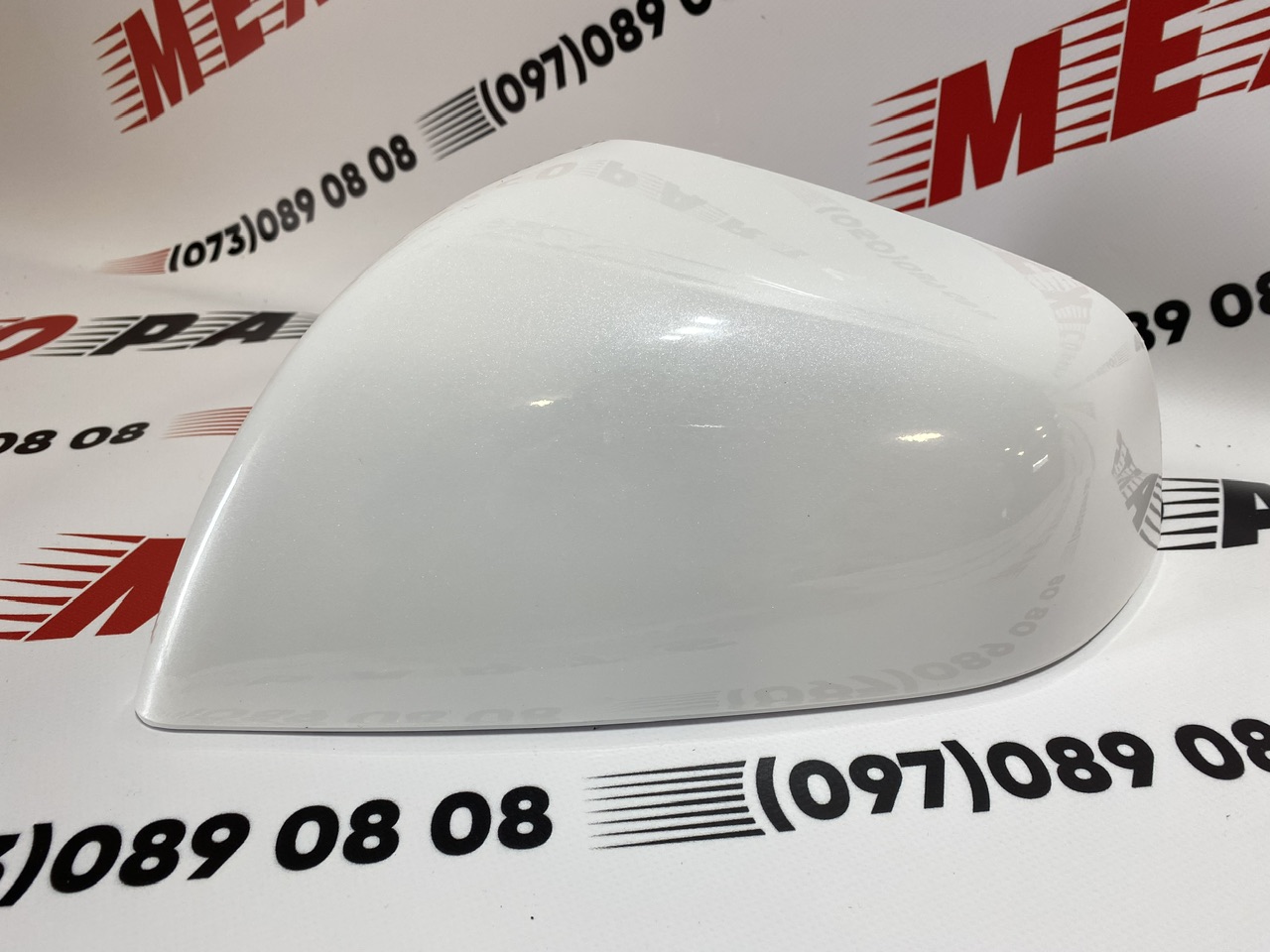 Накладка зеркала наружная левая Tesla Model X 2015-2020 (105443100d), аналог