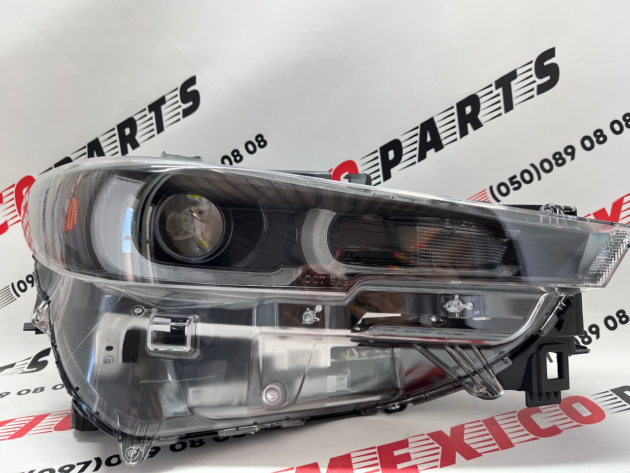 Фара правая USA из ДХО Mazda CX5 2023-, аналог