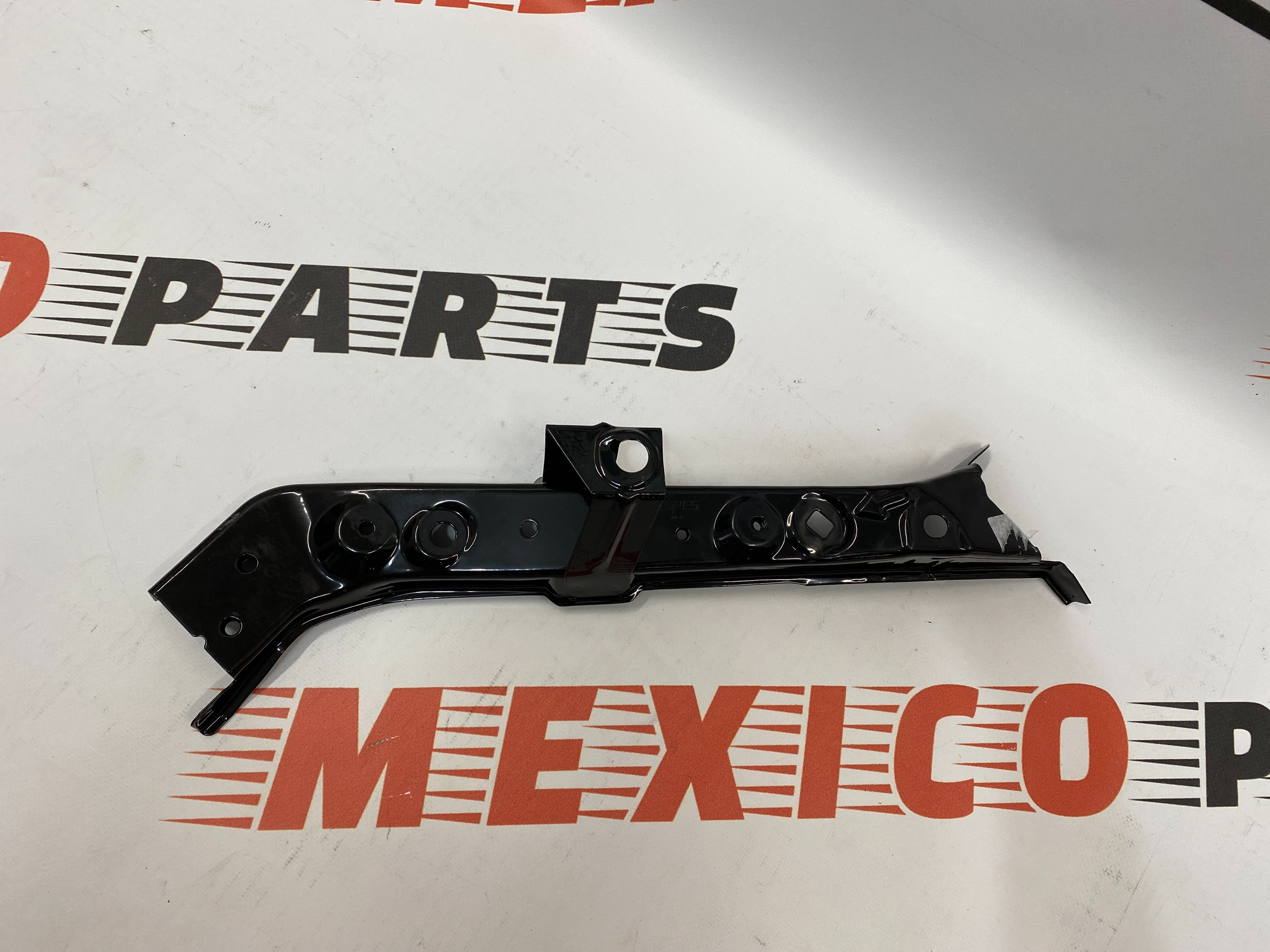 Окуляр правий Nissan X-Trail(Rogue) 2014-2020 (F2512-4BAMB)