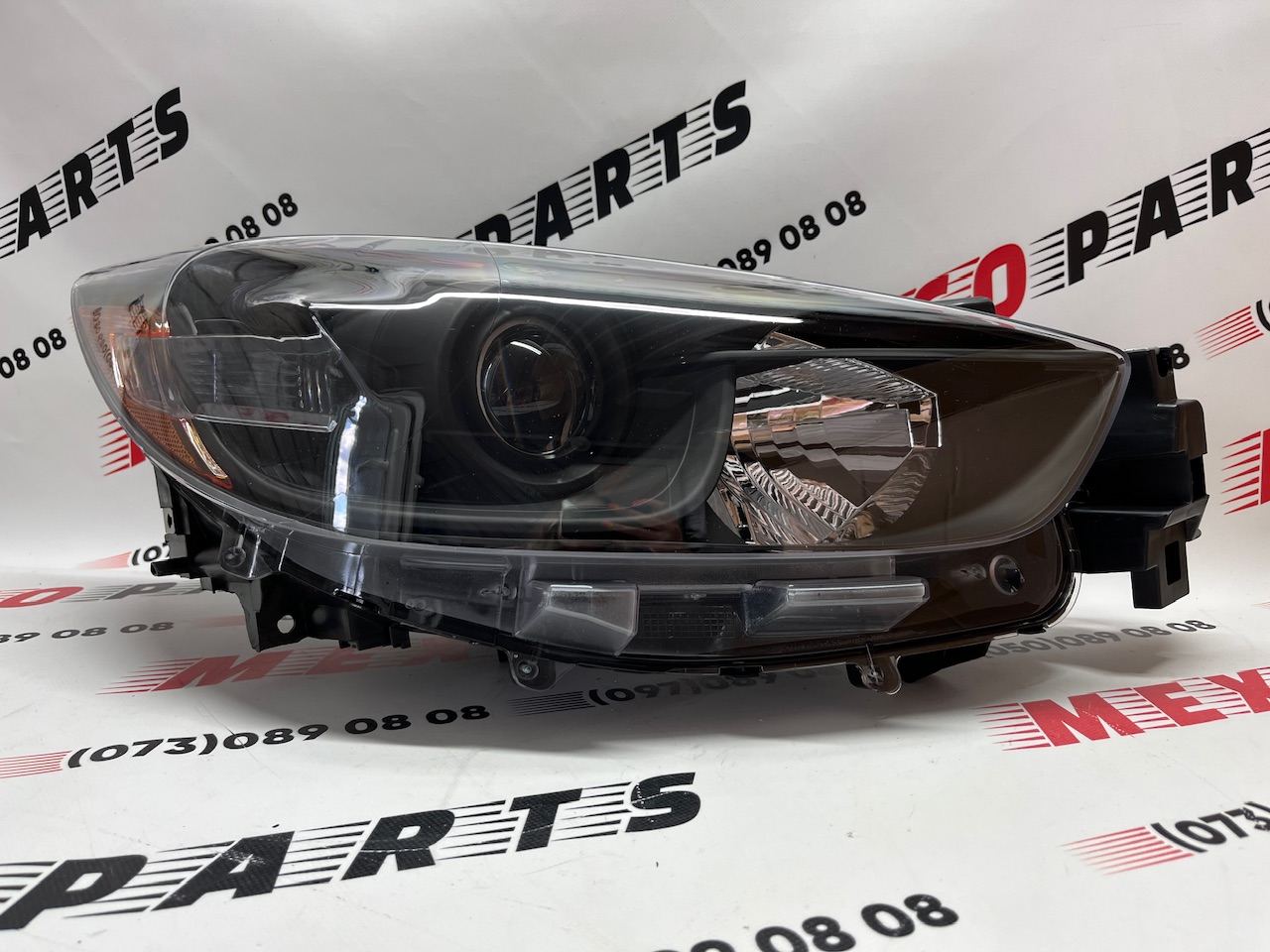Фара правая черная Mazda CX5 2014-2017, аналог