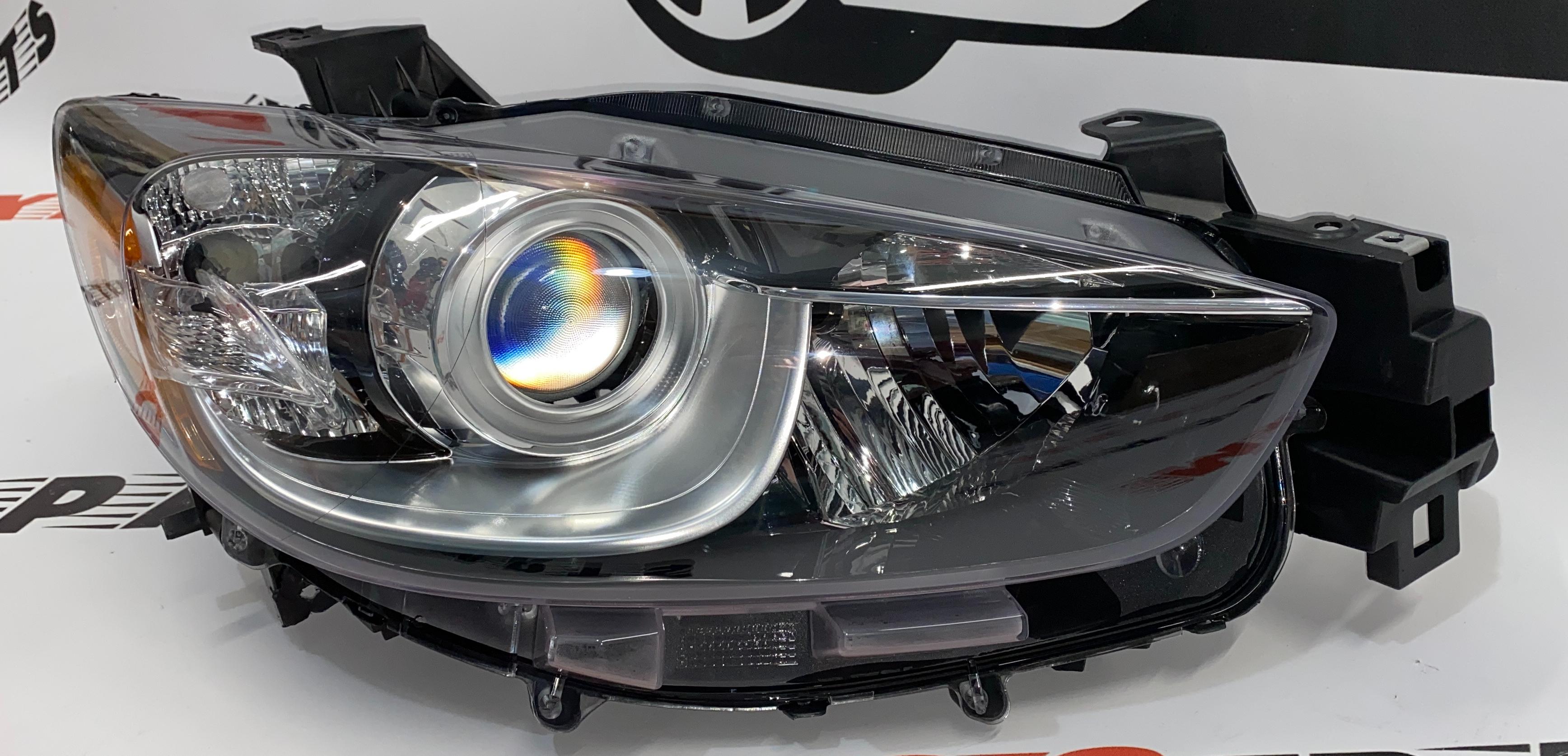 Фара правая USA Mazda CX5 2014-2017 (KJ0151031C), аналог