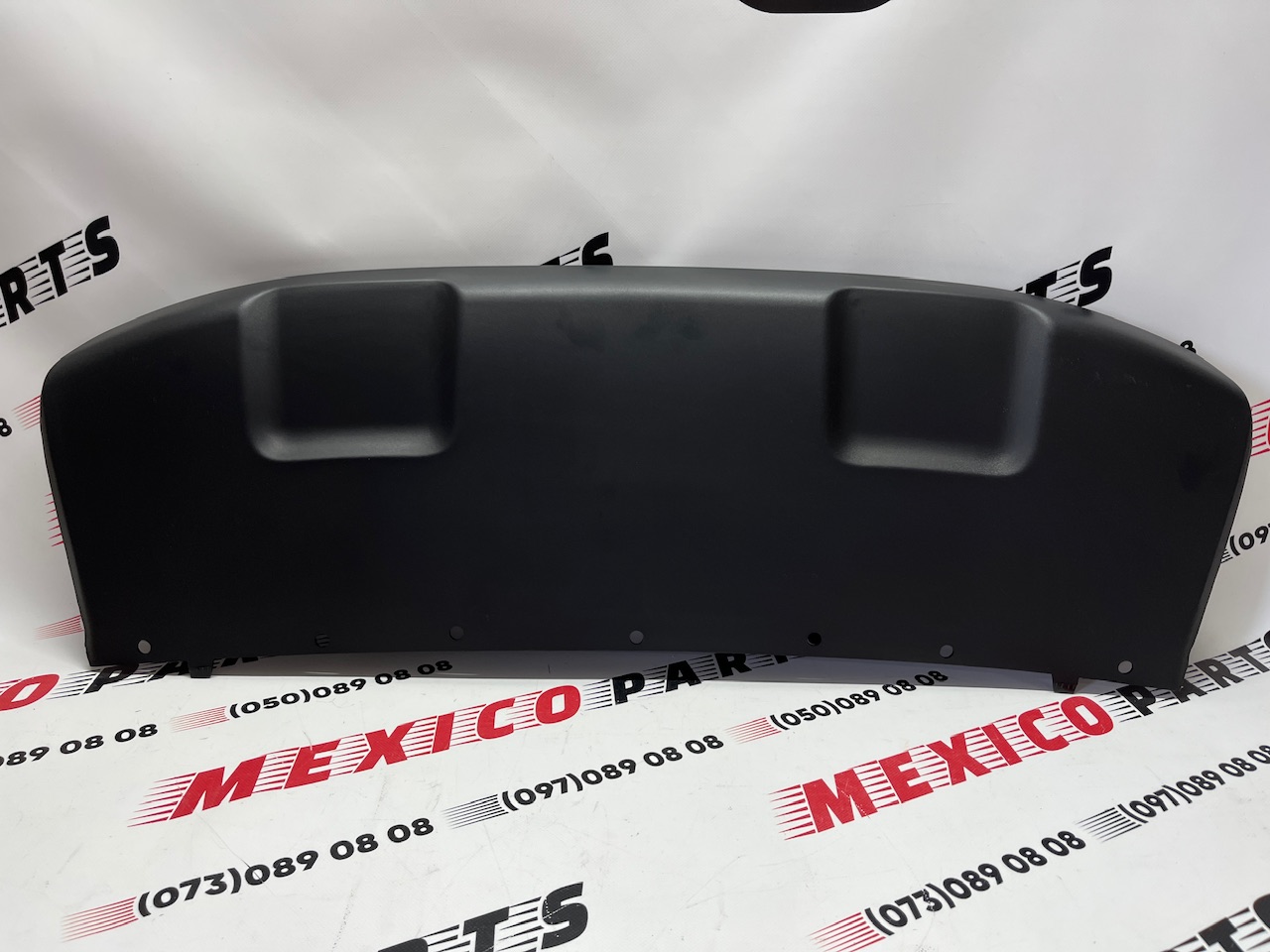 Накладка переднього бампера чорна Ford EcoSport 2018-2021 (GN1517D957EB), аналог