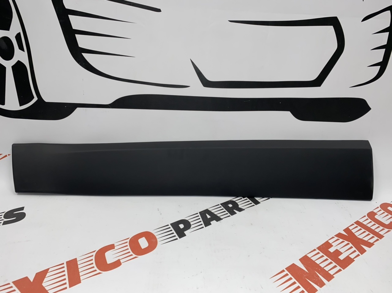 Накладка двери нижняя передняя левая Jeep Cherokee KL 2014-2018 (6VX67RXFAB), аналог