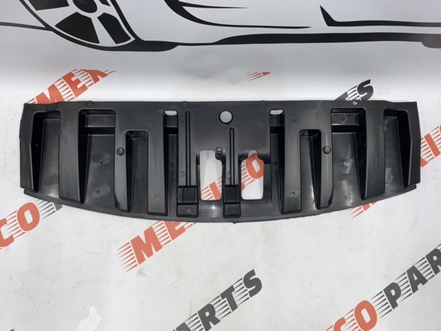 Захист переднього бампера під жалюзі радіатора  Nissan X-Trail(Rogue) 2014-2020  (62660-4BC0A), аналог