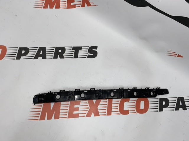 Кріплення заднього бампера праве Nissan X-Trail(Rogue) 2014-2020 (85221-4BA1A), аналог