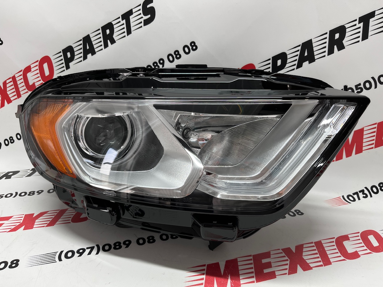 Фара права Ford EcoSport 2018-2021 (GN1Z13008CW), аналог