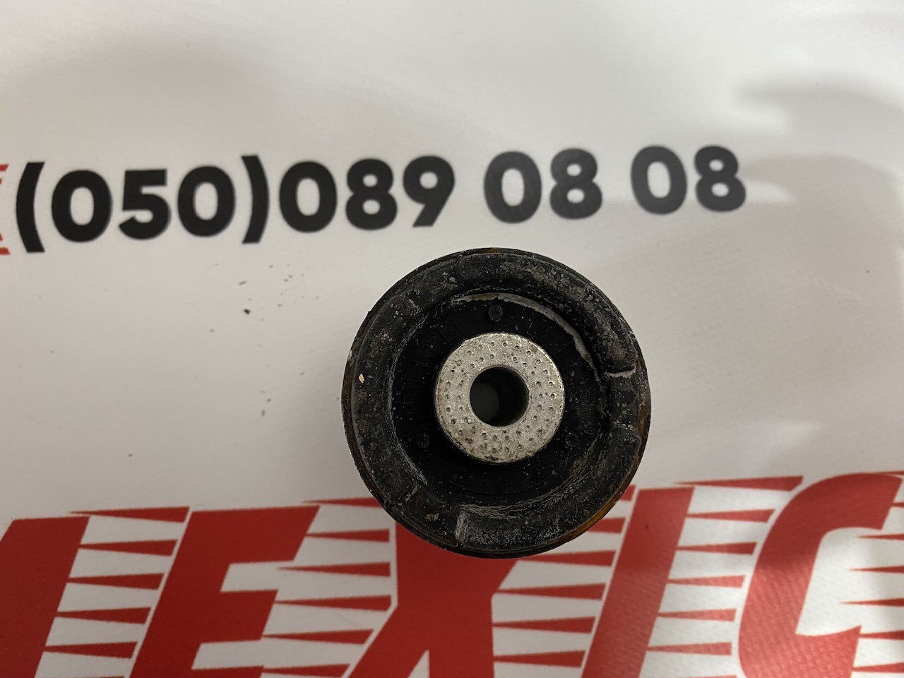 Сайлентблок рычага - подкова Tesla Model 3 2018-2023 (1044324-00-f)
