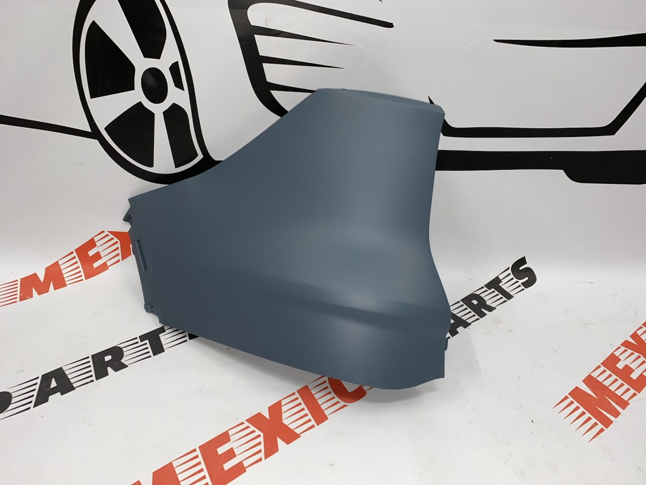Кут заднього бампера лівий  Ford Escape(Kuga) 2013- 2016 (CJ5Z17811APTM), аналог