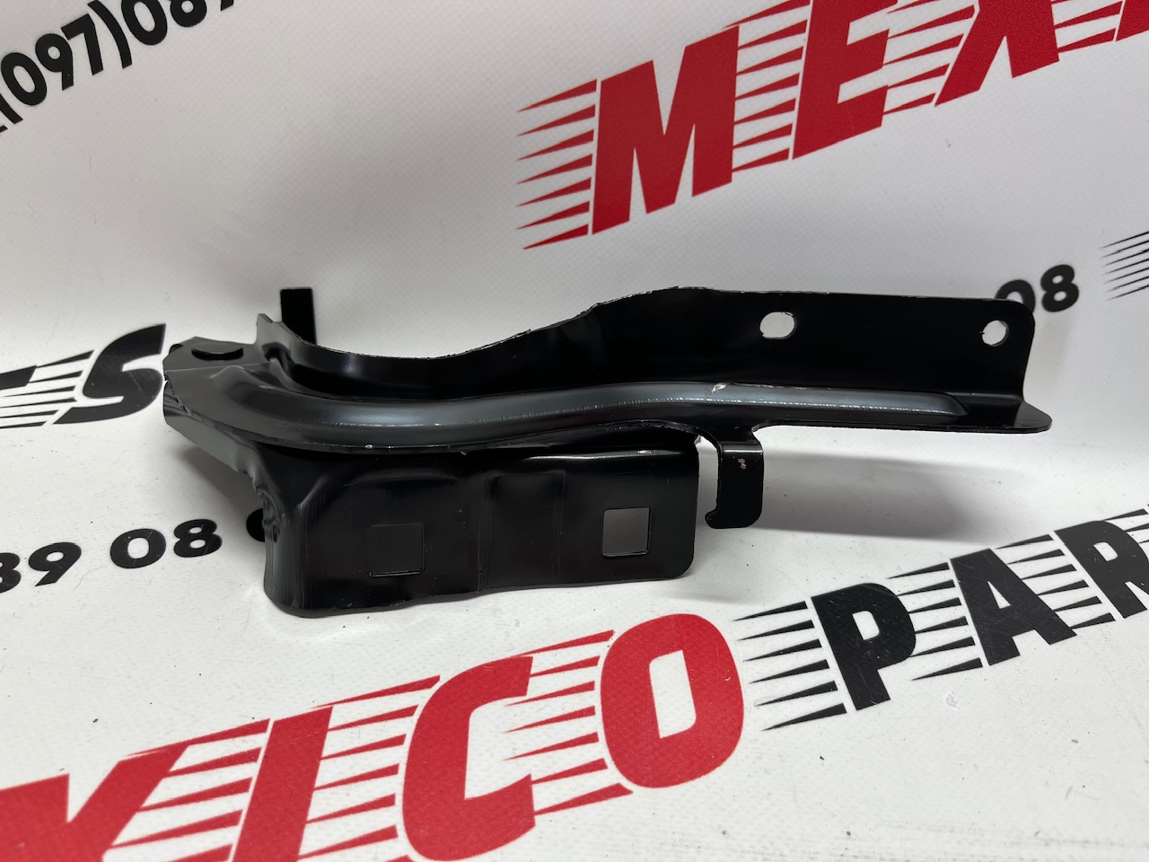 Петля - завіса панелі капота ліва Nissan X-Trail(Rogue) 2021-2026 (65400-6RA0A), аналог