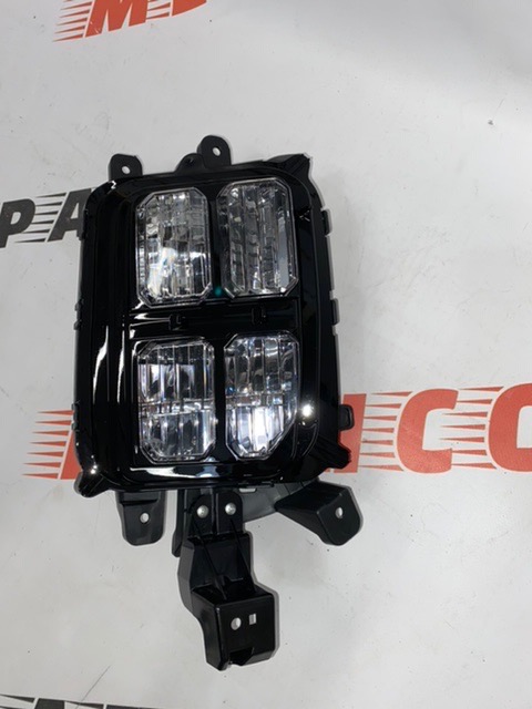 Протитуманна фара права LED Mitsubishi  ASX 2020- (8315A084), аналог