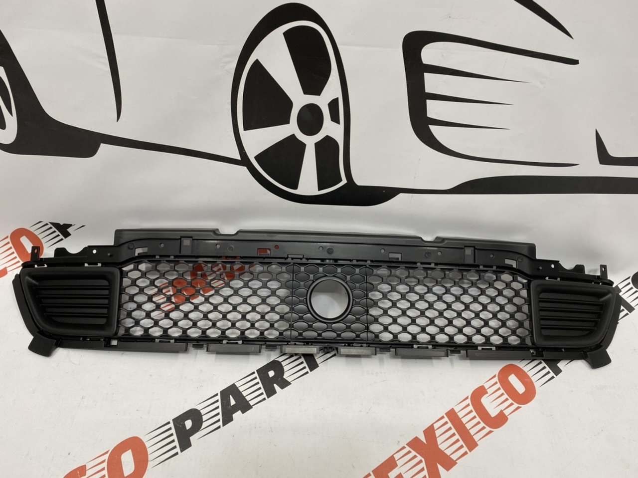 Решетка бампера под дистрон Jeep Cherokee 2019- (68288043AB), аналог