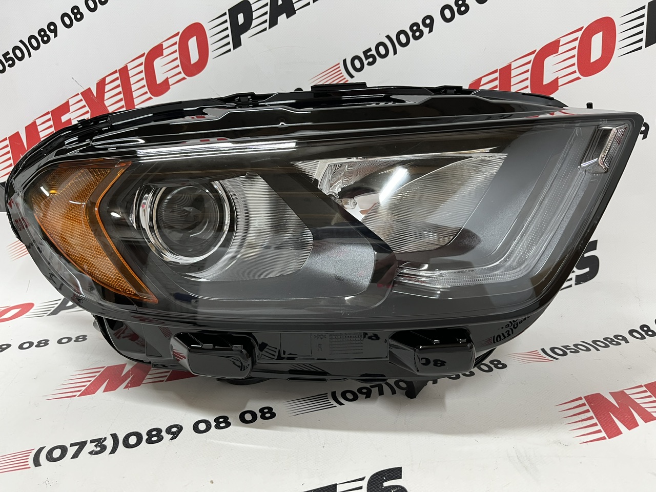 Фара правая темная Ford EcoSport 2018-2021, аналог