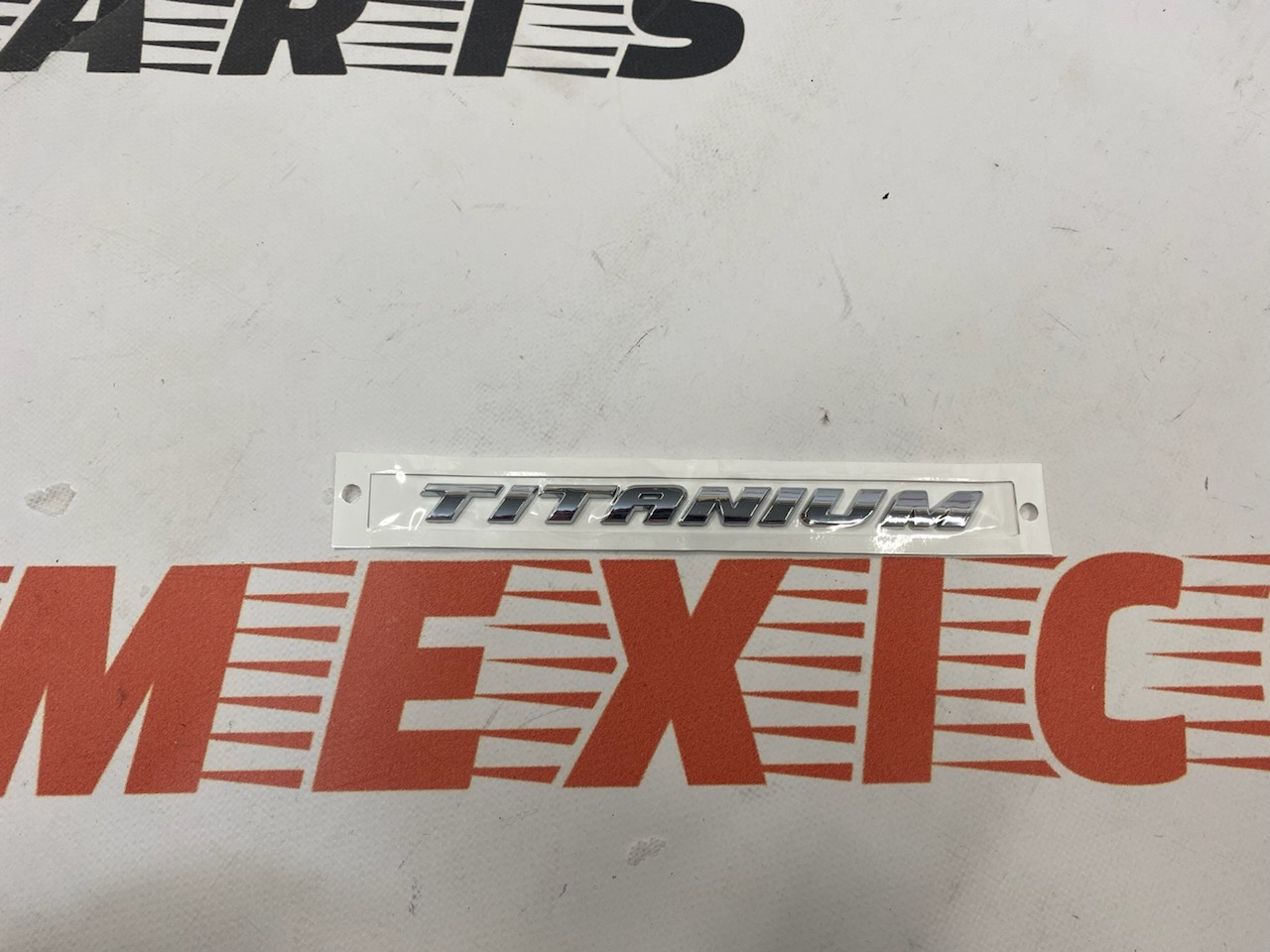 Напис Titanium Ford Escape 2013-2019 (CJ5Z 9942528-A), аналог