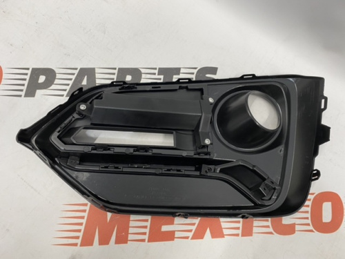 Рамка противотуманной фары правая Honda Civic Hatchback 2019-2021 (71113-TGG-A50ZE), аналог
