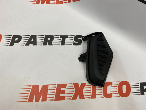 Заглушка- накладка протитуманної фари права Toyota RAV4 2019-2021 (521270R150), аналог