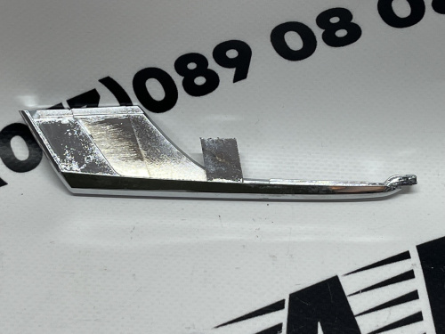 Хром переднего бампера нижний правый Tesla Model X 2015-2020 (1049612-00-F), аналог